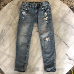 Peek Distressed Jeans